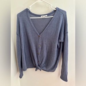 American Eagle Women’s long sleeve top